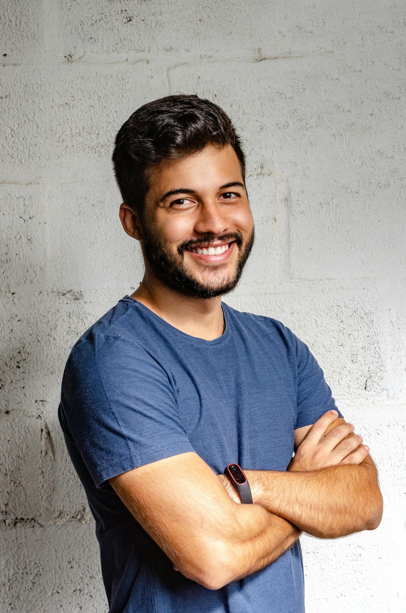 Alberto R